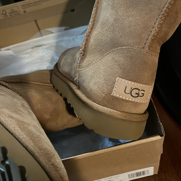 Ugg boots - Picture 4 of 13
